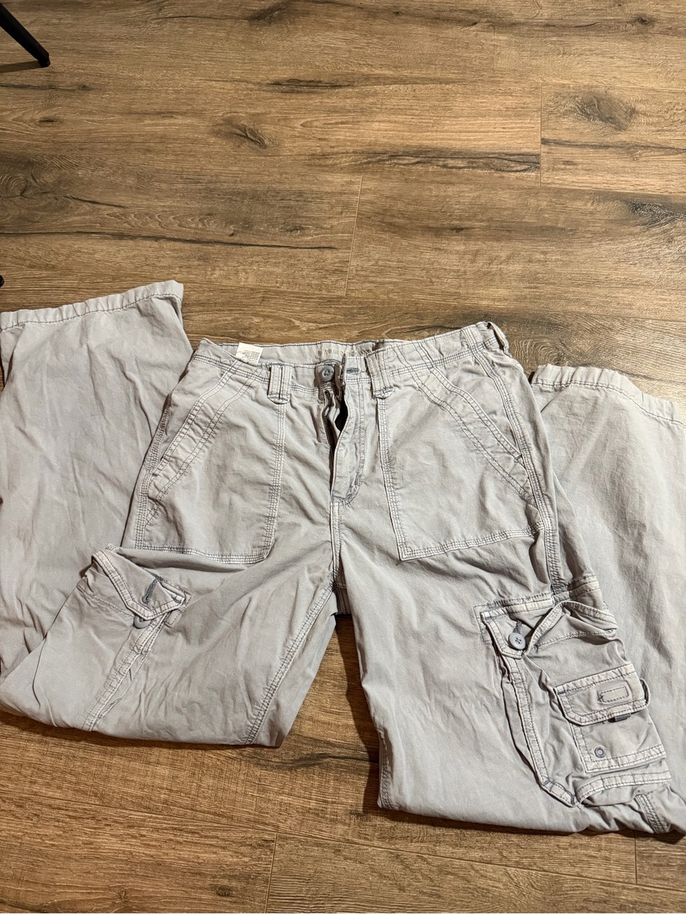 American Eagle Outfitters Light Gray Cargo Pants - Utility Pocket Style